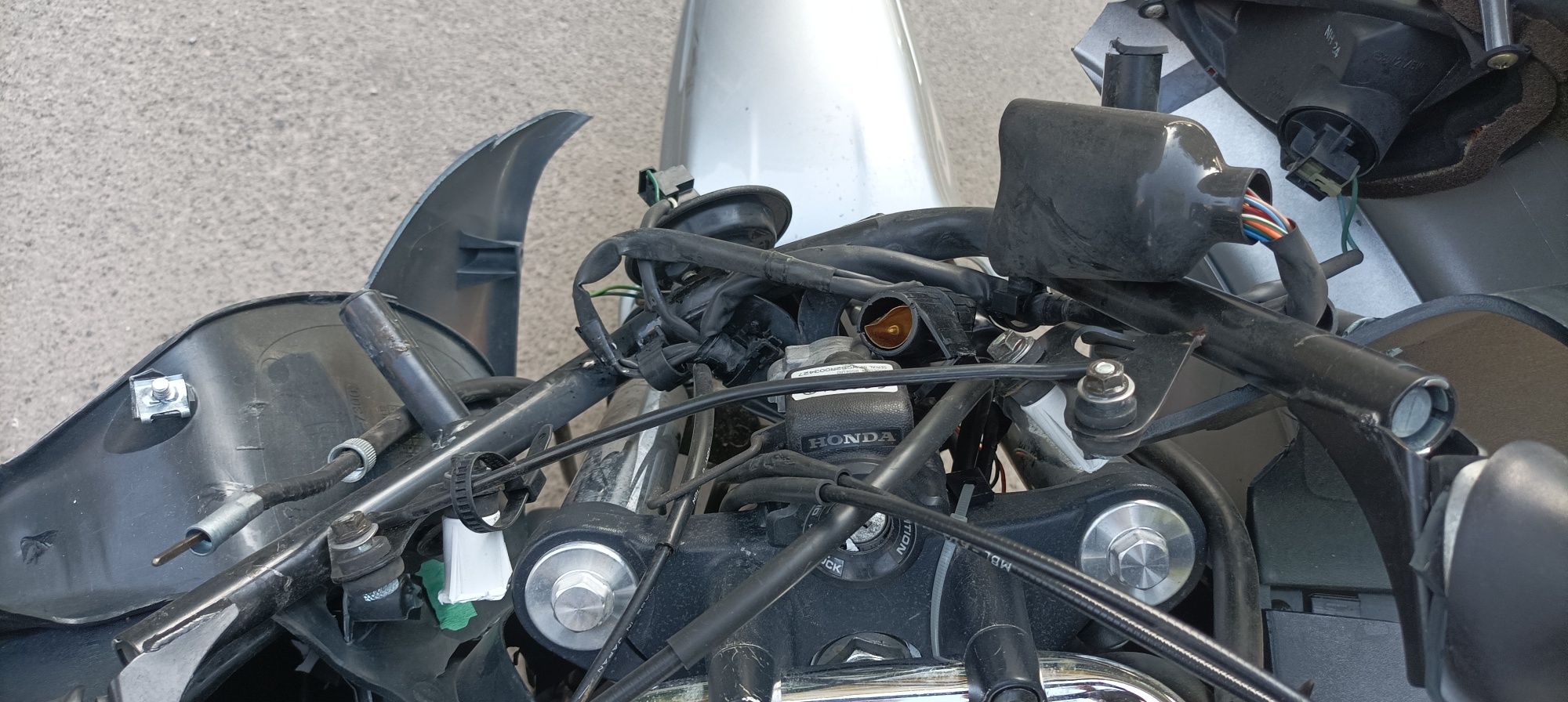 Honda deauville 650