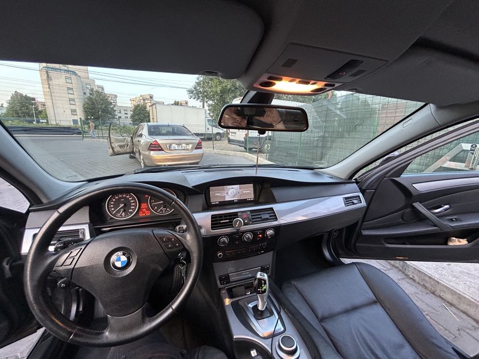 Vând sau schimb bmw 525 motor 3.0 2008