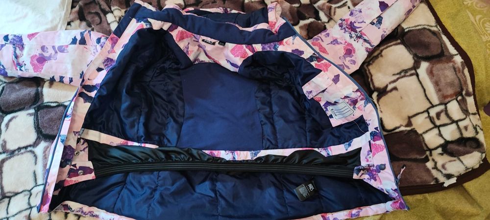 Зимно/ски яке в розово