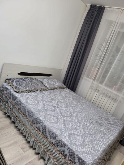 Продам спальный гарнитур