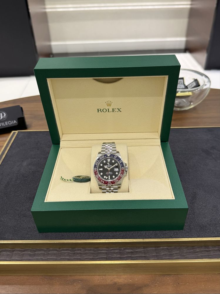 NEW Rolex GMT Master II 40mm Steel 126710BLRO