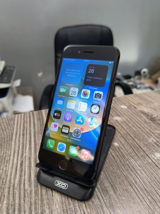 iPhone 8 64GB / 83% батерия