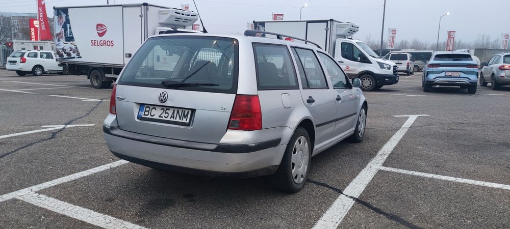 Golf 4 Variant 1.6 benzina, necesita reparatii