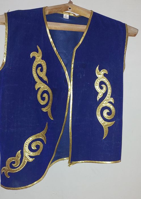 Национальные жилетки на мальчика