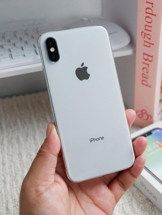 Iphone X 64 GB в хорошем состоянии