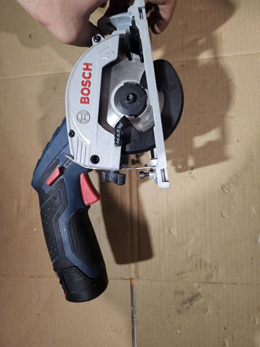 Fierăstrau circular Bosch gks 12v 26