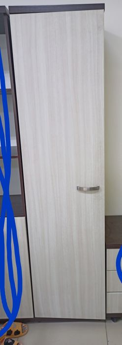 Офисный шкаф для вещей