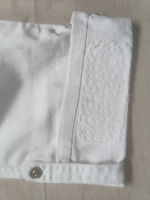 Blugi Albi Dama Embroidered Raw Mid Rise Cropped Jeans Size 30