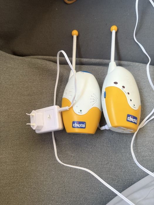 Chicco(раборят и двете)