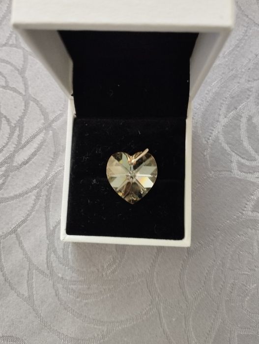 Висулка сърце сваровски