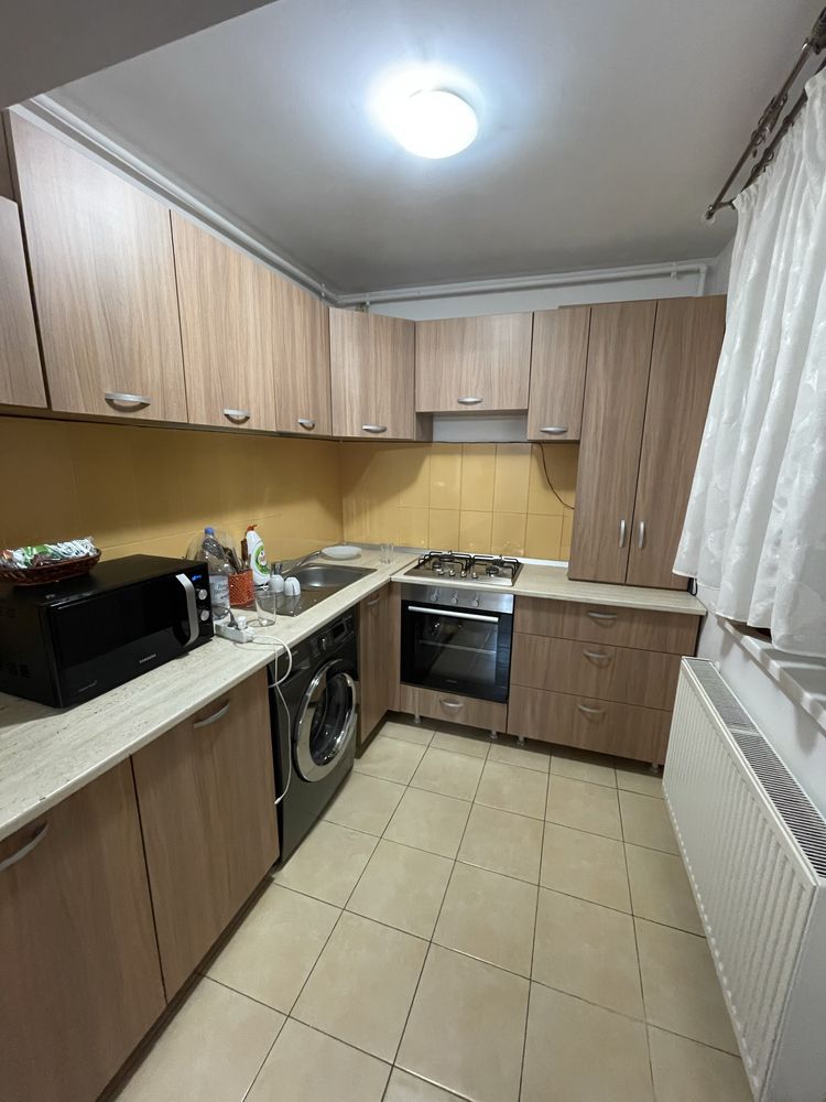 Proprietar inchiriez ap 2 camere Rin Confort Park cu loc de parcare