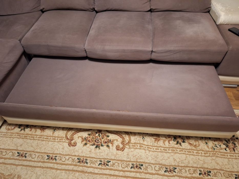 Продам угловой диван.