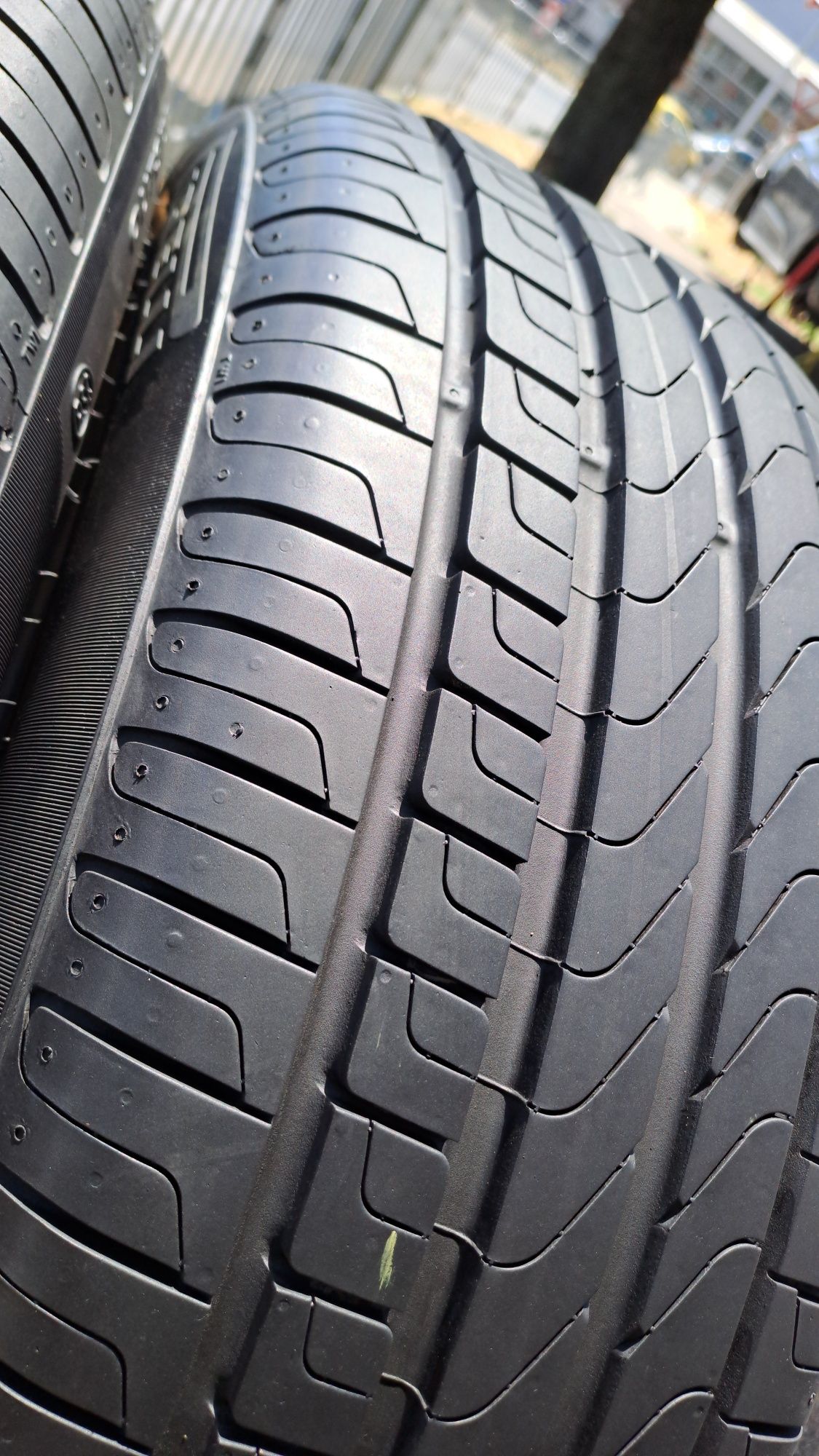 2бр. Почти Нови 225/50/17 Pirelli Cinturato P7