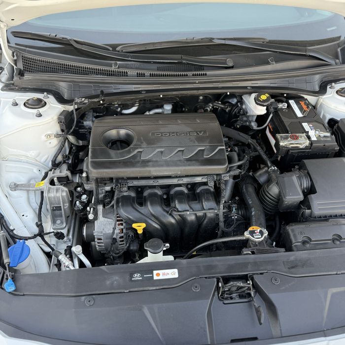 Hyndai Elantra Сотилади