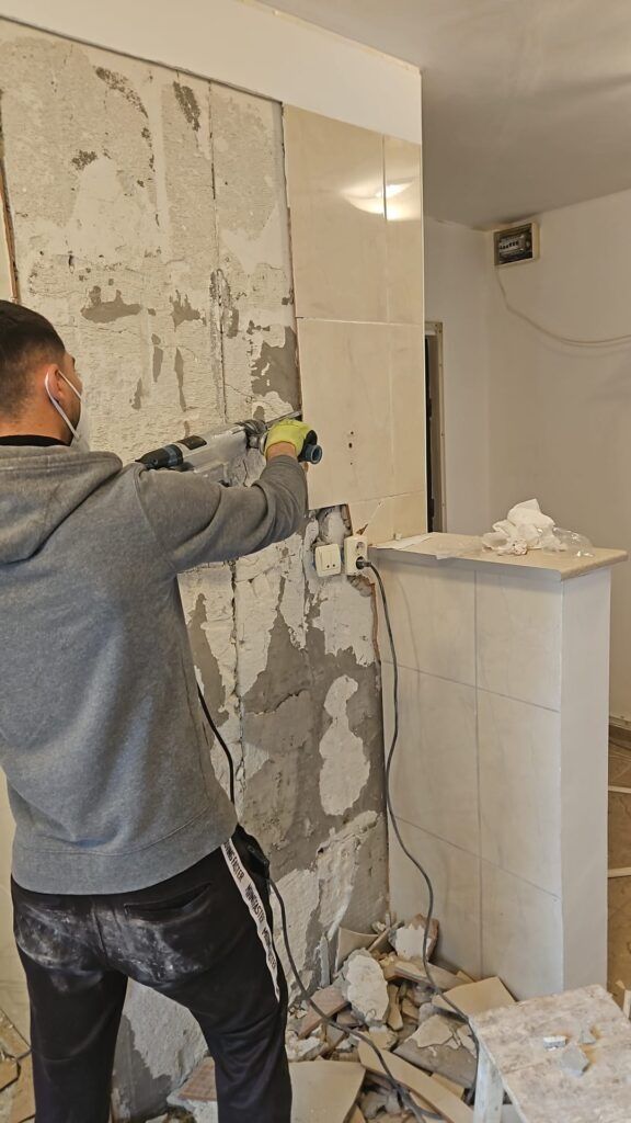 Decopertări gresie, faianță, renovari interioare
