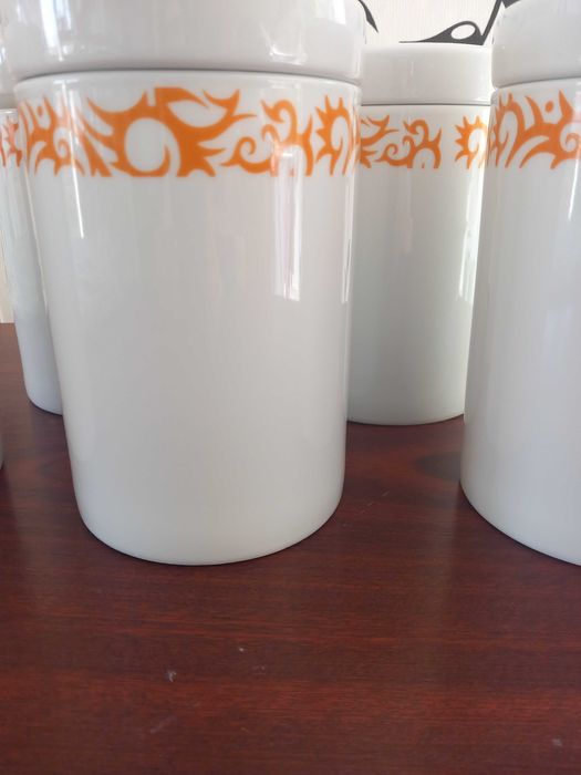 Recipiente bucãtãrie