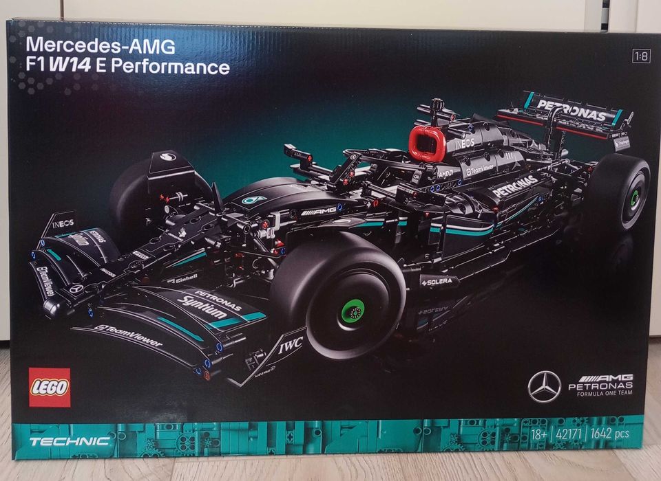Vând LEGO Technic - Mercedes-AMG F1 W14 E Performance 42171