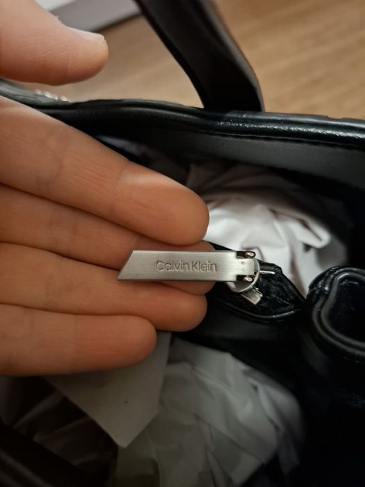 Дамска чанта Calvin Klein