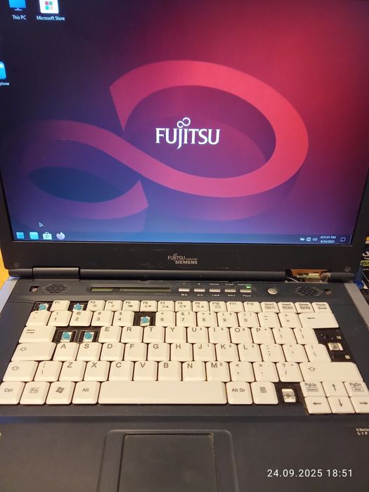 Laptop Fujitsu Siemens Lifebook C1320 – retro, funcțional, Windows 10