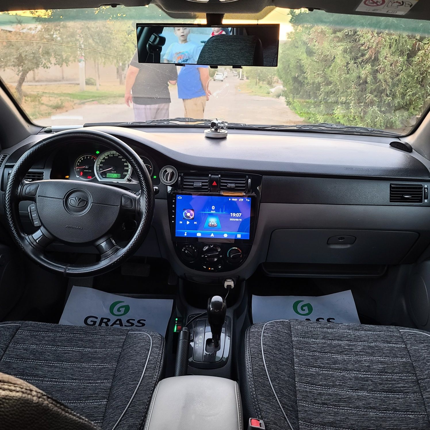 Срочно продаётся Gentra автомат