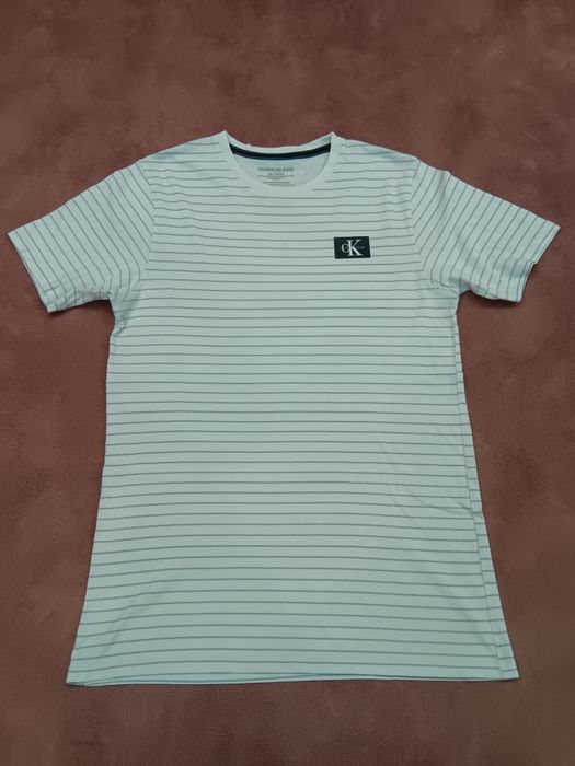 Тениски на Calvin Klein Оригинални