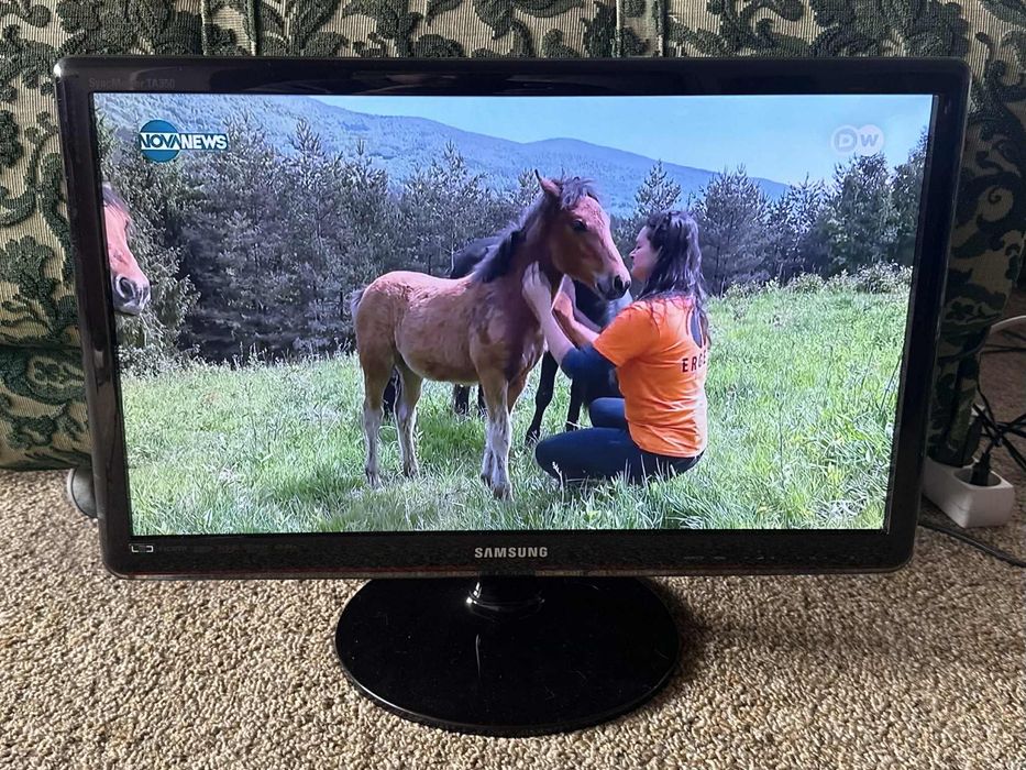 LED TV Samsung 23" - перфектен