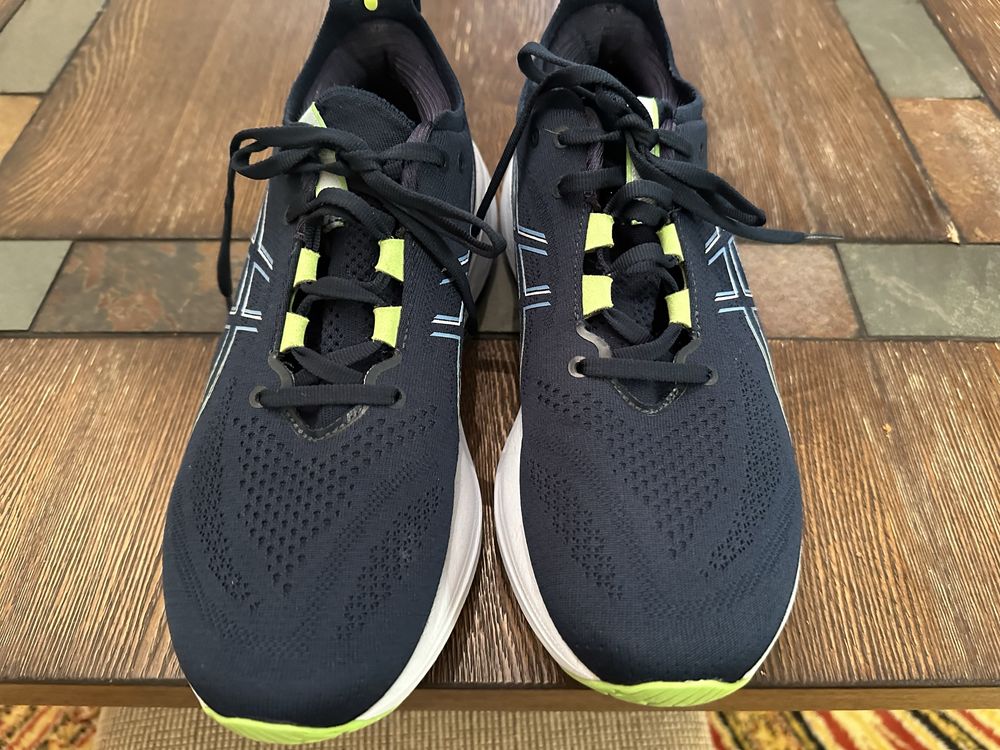 Adidasi Asics Nimbus 26 42.5