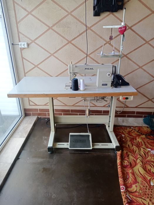 Хочу продать швейную машину состояния хорошо работает отлично