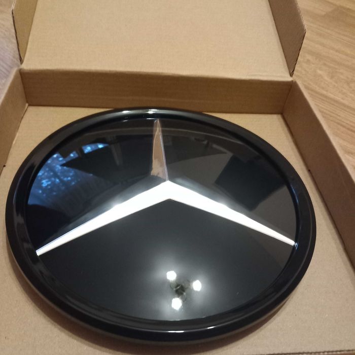 Sigla Mercedes 3D