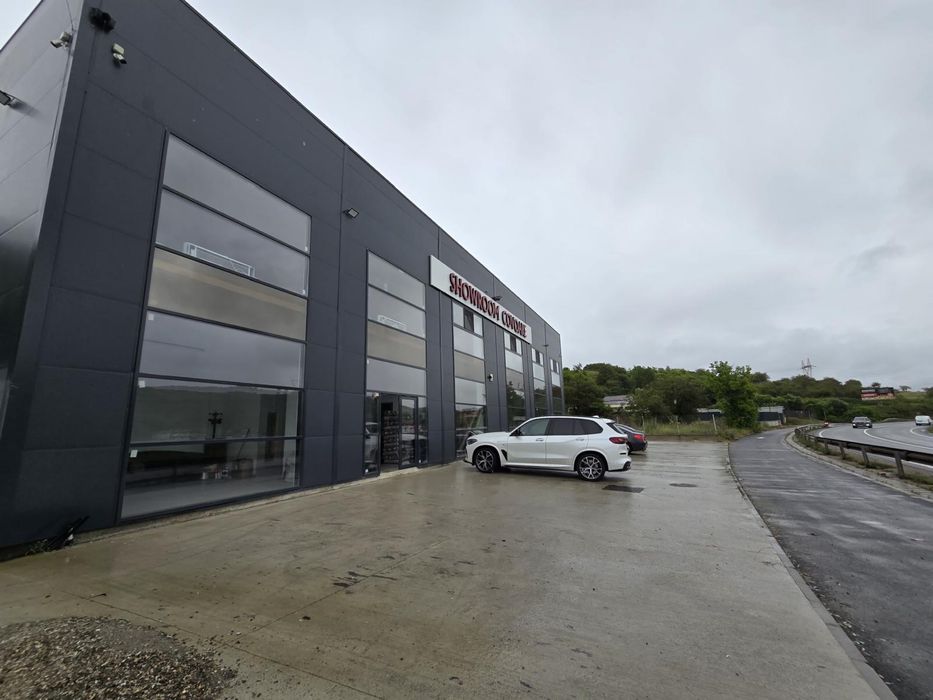 Inchiriere hala/show room/Spatiu comercial Cluj-Baciu