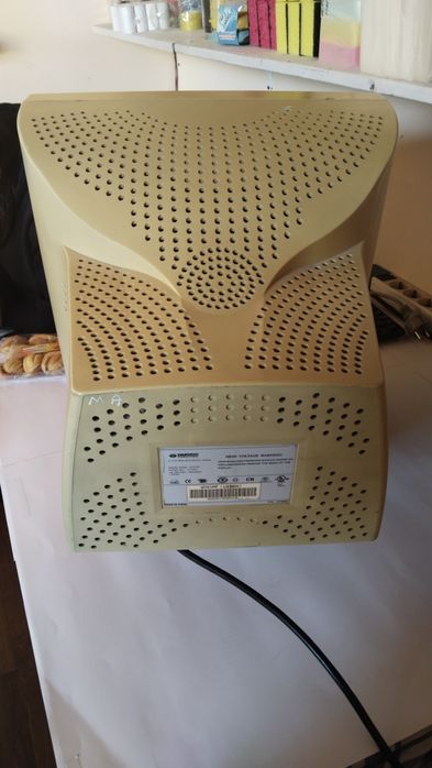 Konpyuter monito'r kanpyuter manitor