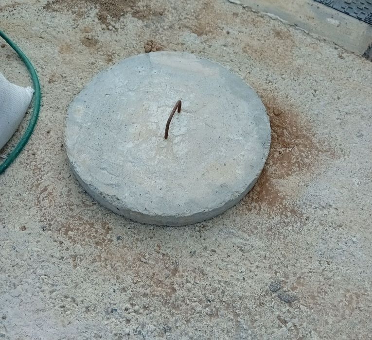 capac beton fantana fosa canalizare diametru 60cm nou