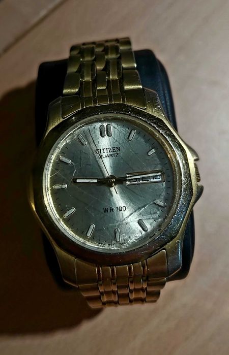 Ceas Citizen Quartz Day-Date wr 100M - funcțional -vintage