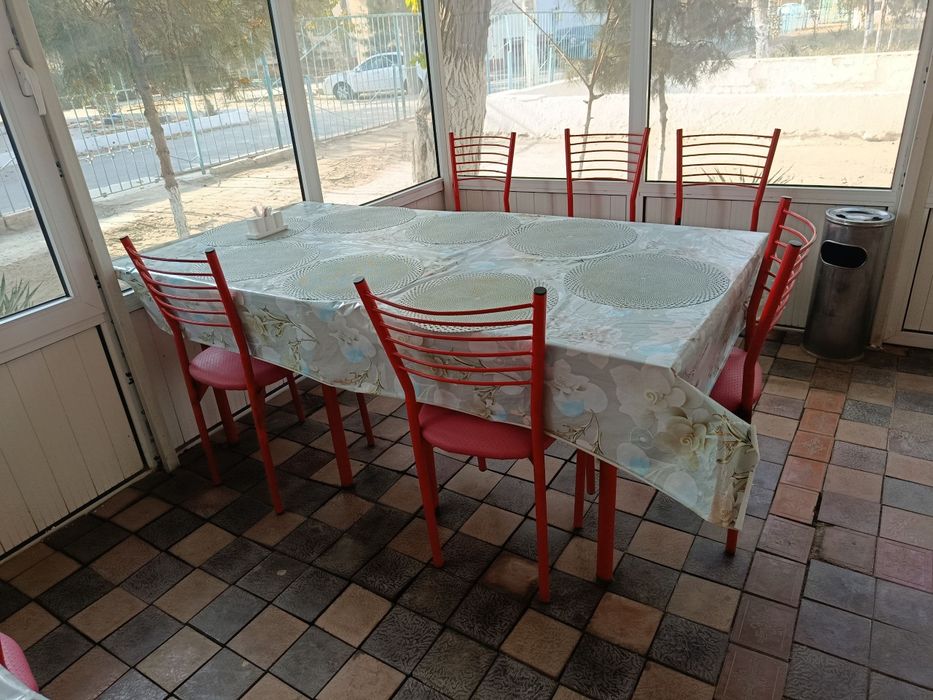 Стол-стуллар комплект сотилади