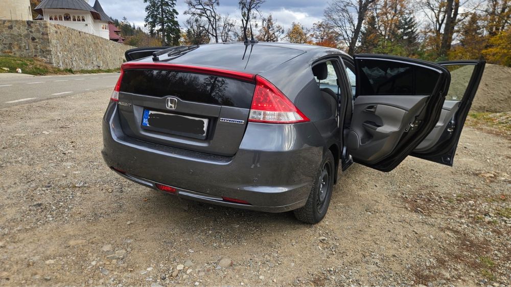 Honda insight hybrid