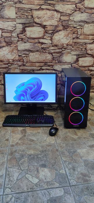 Компютър i3 10100F/24gb ram/RX580 8gb/ssd 500gb+1tb hdd