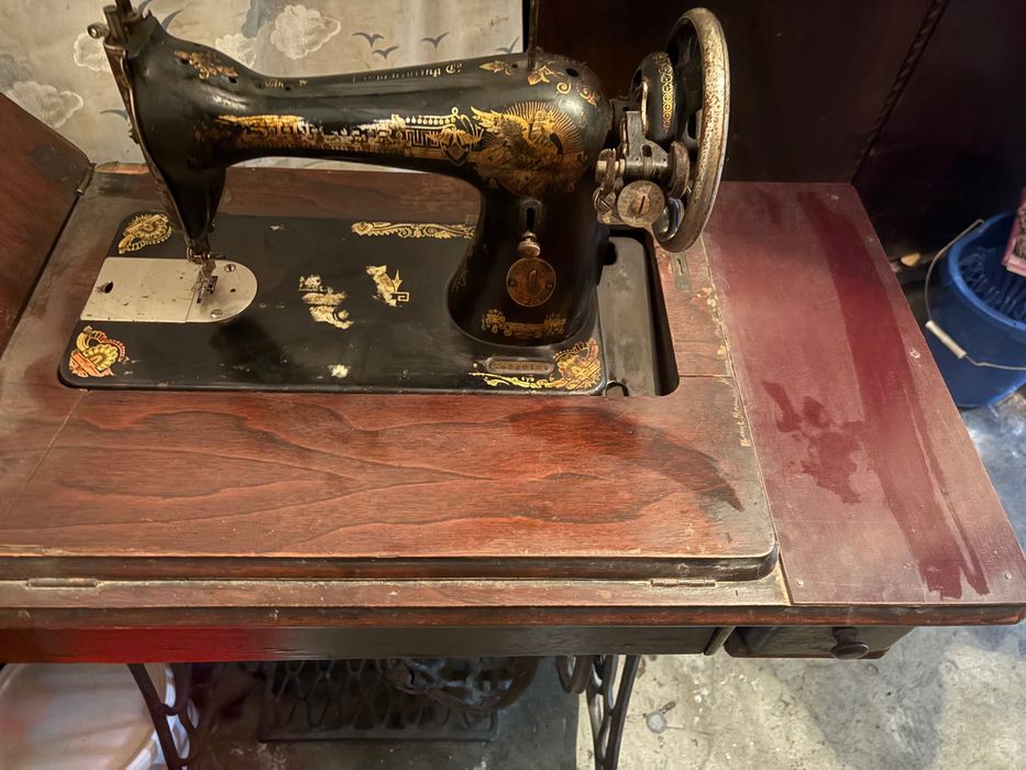 Mașină de cusut SINGER