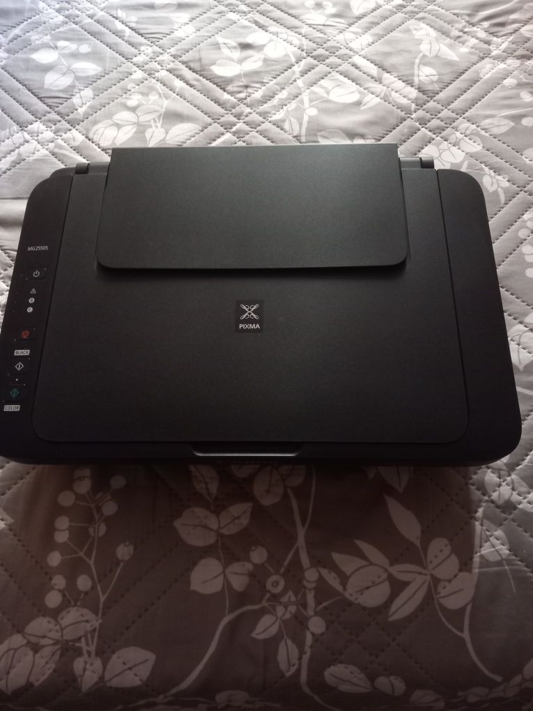 Цветен принтер Canon