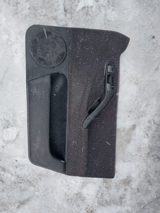 Дверная карта - обшивка на Пассат б4 передняя правая.