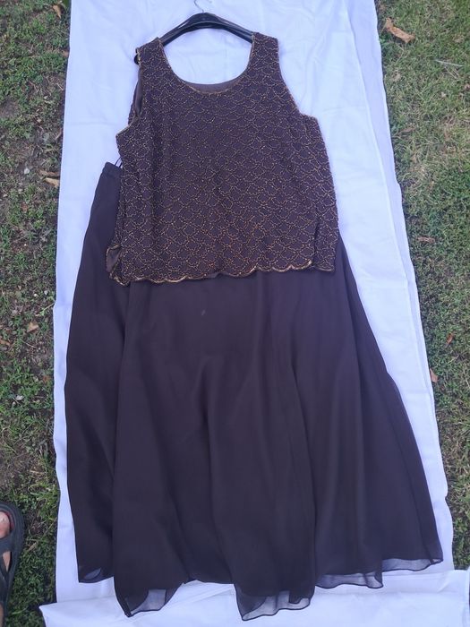 Costum dama ocazii cu margele