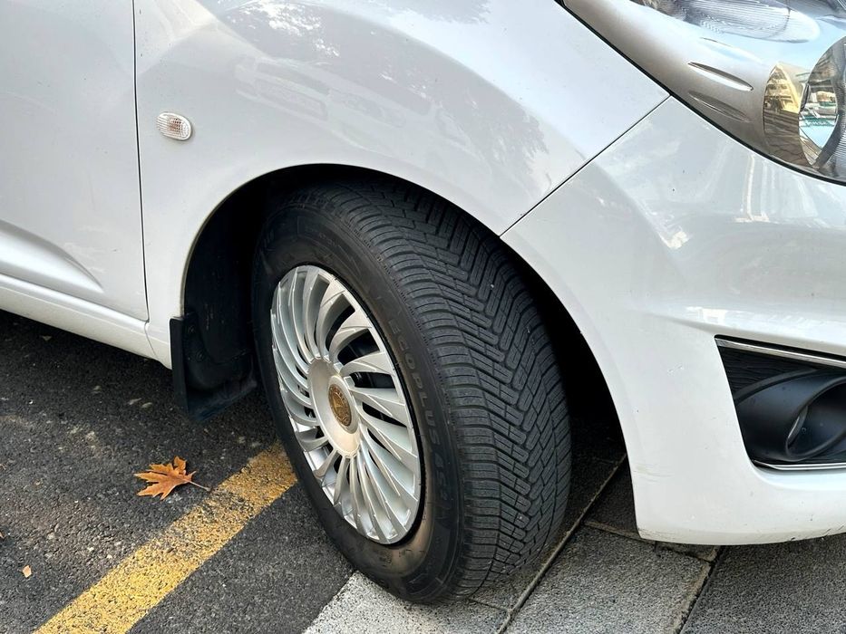 Автомобиль Спарк 2018 года двигатель 1.25 автомат топлива бензин газ