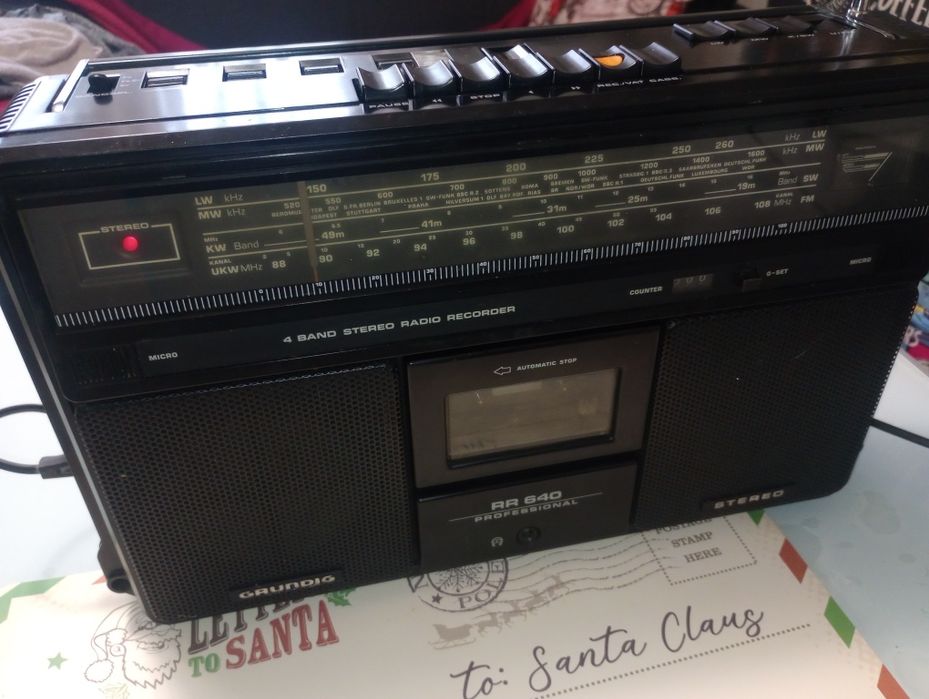 Radiocasetofon stereo Grundig RR640, radio 4 benzi, Antena Satelor