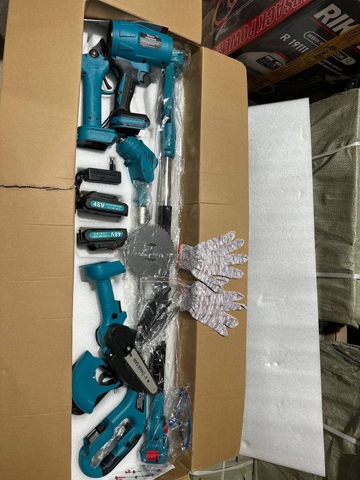 Сучкорез +пила +секатор + фонарь на батарейках инструмент