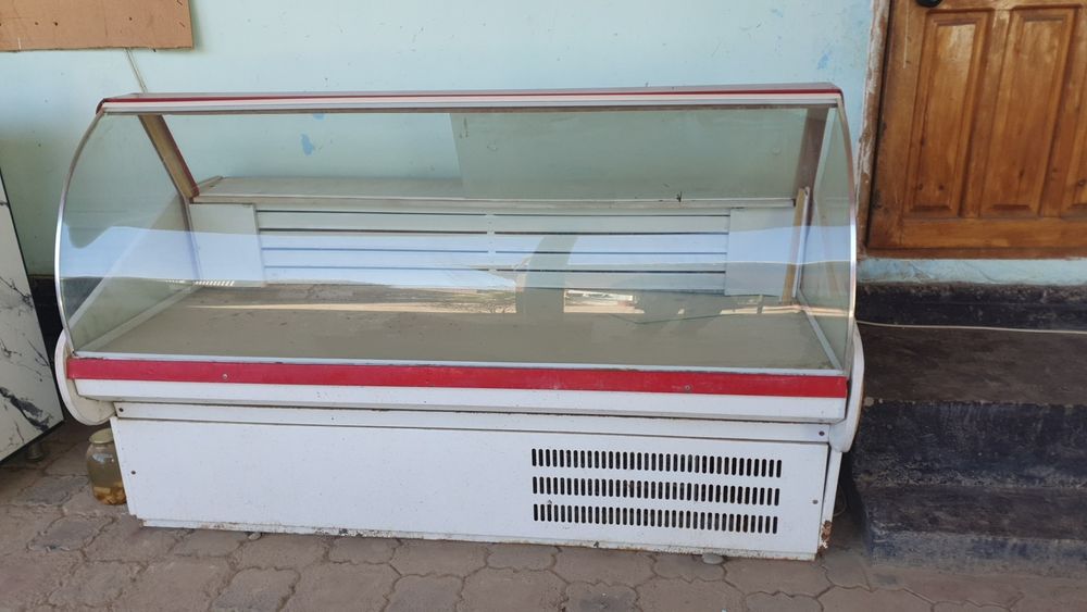 Xolodilnik magazinga