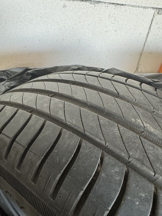 Vând 4 jante cu cauciucuri de vara Michelin
