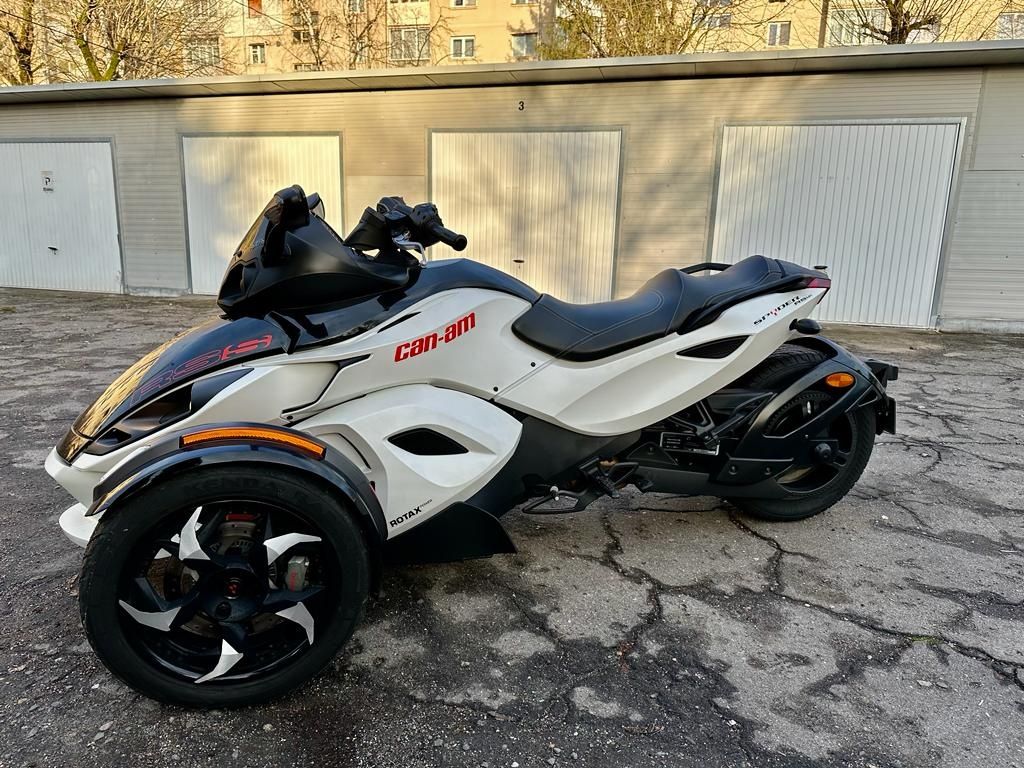 Can Am Spyder RSS