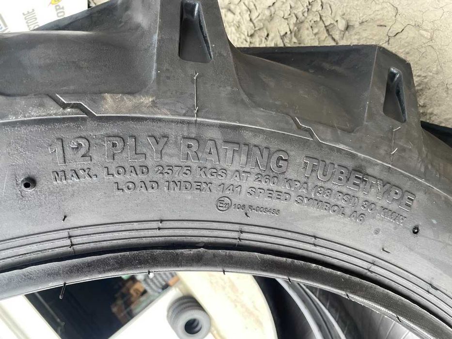 15.5-38 anvelope noi cu 12 pliuri pt tractor spate U650 marca OZKA