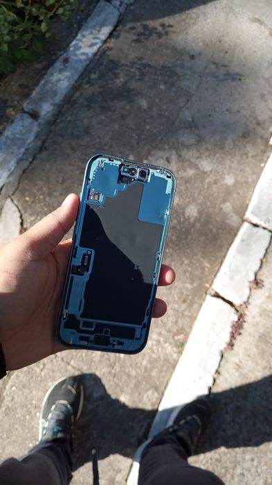 iPhone 16 pentru piese