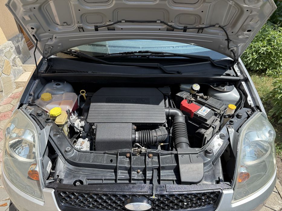 Ford  fiesta 1.3 benzina 2006