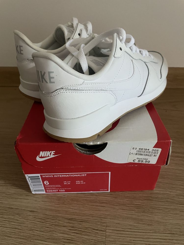 Nike дамски обувки 36,5